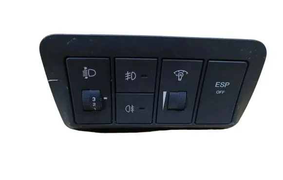 Hyundai Santa Fe Fog light switch 