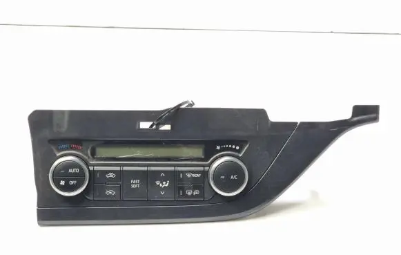 Toyota Auris E180 Climate control/heater control trim 75F542