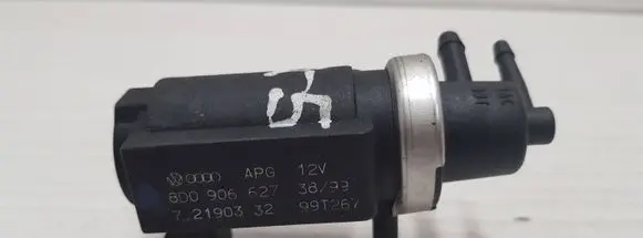 Audi A4 S4 B5 8D Turbo solenoid valve 8D0906627 99T267 72190332