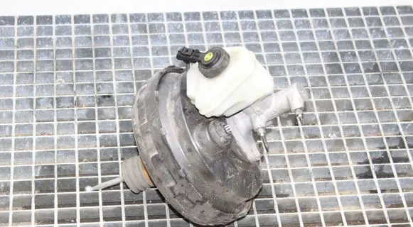 Audi Q7 4L Brake booster 7L8612101A