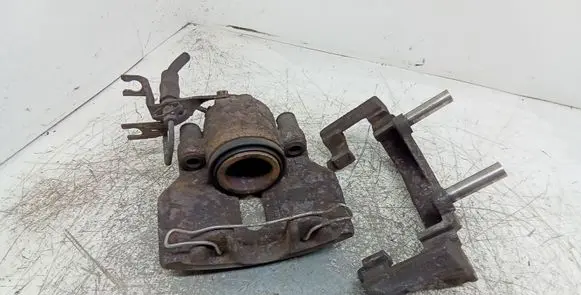 Audi A4 S4 B6 8E 8H Front brake caliper 885