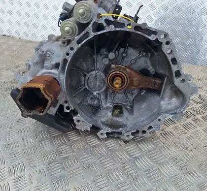 Toyota Yaris Automatic gearbox S25165787