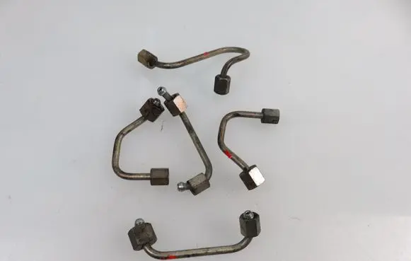Citroen Xantia Fuel injector supply line/pipe 