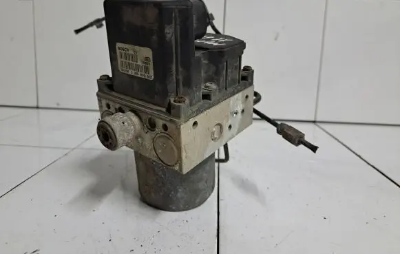 Ford Mondeo Mk III ABS Pump 0265800007 190256 16820