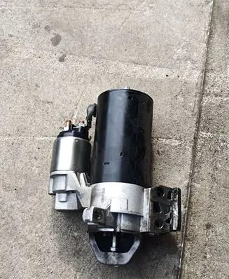 BMW 5 E60 E61 Starter motor
