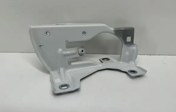 BMW Z4 g29 Fender mounting bracket 7435792