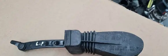 Audi A5 8T 8F Front door check strap stopper 8T0837249