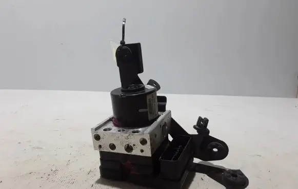 Renault Megane III ABS Pump 476606747R