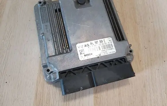 Skoda Octavia Mk3 (5E) Engine control unit/module 04L907309E