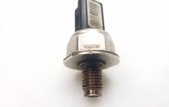 Ford Focus Fuel pressure sensor 9658227880