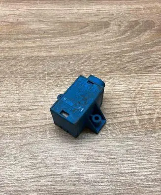 BMW 3 E36 Other relay 1388224