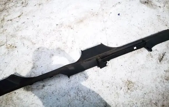 Front sill trim cover