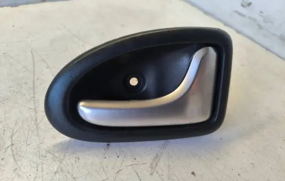 Renault Trafic II (X83) Front door interior handle 8200028995 99035101