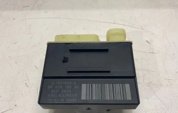 Coolant fan relay
