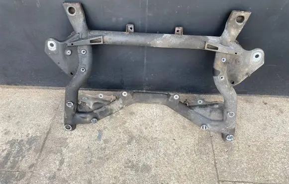 Mercedes-Benz C W204 Front subframe