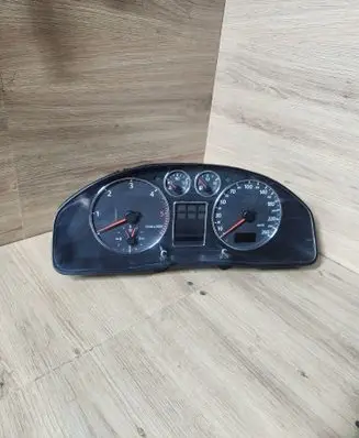Speedometer (instrument cluster)