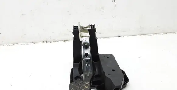 Seat Ibiza IV (6J,6P) Brake pedal 6R1721058