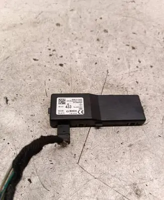 Chevrolet Cruze Antenna control unit 13503204 F00HJ00487 TA2010972
