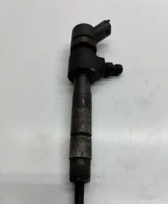 Opel Astra H Fuel injector 0445110165