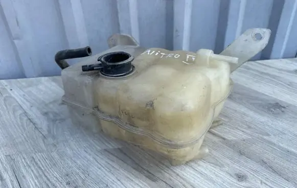 Dodge Nitro Coolant expansion tank/reservoir 55037842AD