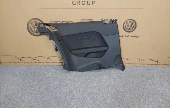 Trunk/boot side trim panel