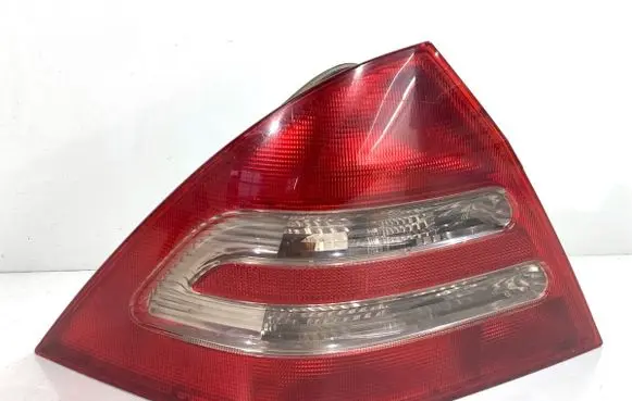Mercedes-Benz C AMG W203 Rear/tail lights 