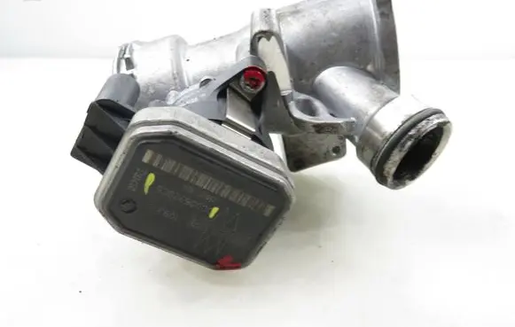Mercedes-Benz C AMG W203 EGR valve 6460900154 00005320C5