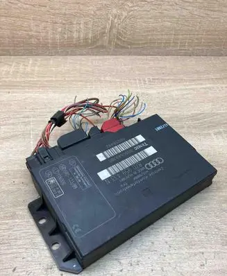 Audi A2 Comfort/convenience module 8Z0959433N