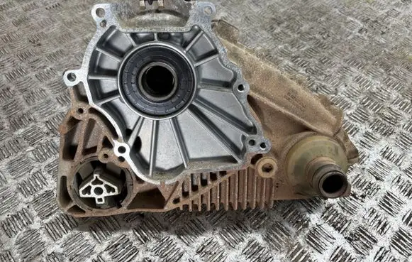BMW X5 E70 Gearbox transfer box case 7574777