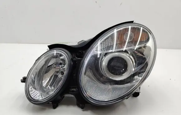 Mercedes-Benz E W211 Headlight/headlamp A2118200261