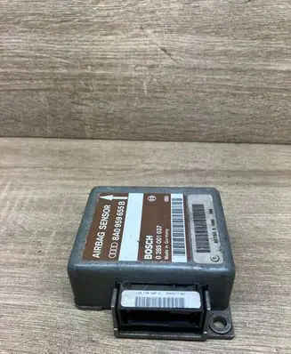 Audi A6 S6 C4 4A Airbag control unit/module 8A0959655B 0285001037