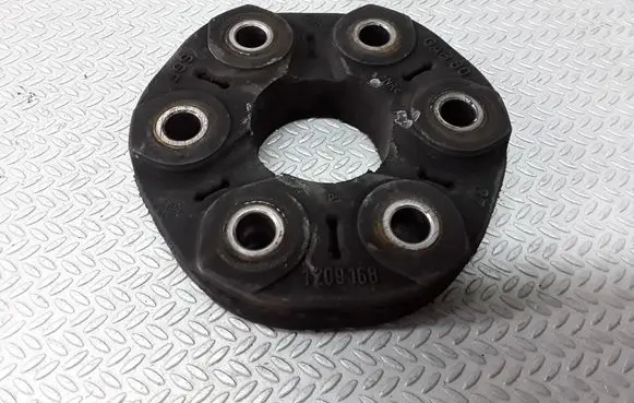 BMW 3 E46 Rear prop shaft donut coupling/joint 1209168