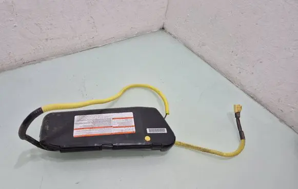 Nissan X-Trail T30 Seat airbag PL8H6037110127
