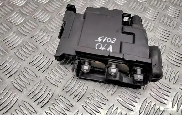 Volvo V70 Fuse module 30659092 385772