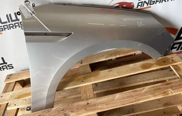 Renault Megane IV Fender 631489210