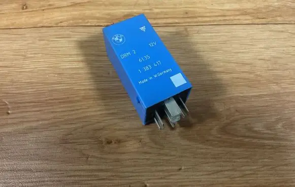 BMW 5 E39 Other relay 1383417