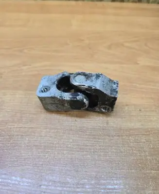 Volvo XC90 Steering column universal joint