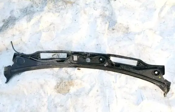 BMW 3 E90 E91 Wiper trim 15677210