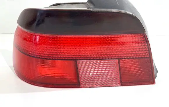 BMW 5 E39 Rear/tail lights 8358031
