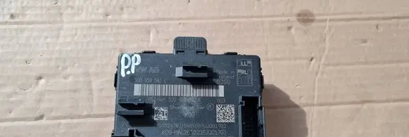 Audi Q3 F3 Door control unit/module 5Q0959592L 5Q0959592F