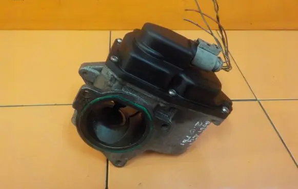 Audi A4 S4 B8 8K Throttle body valve 2MB44
