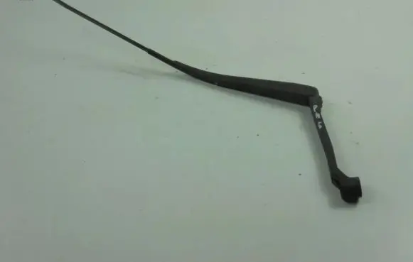 Mazda 6 Front wiper blade arm