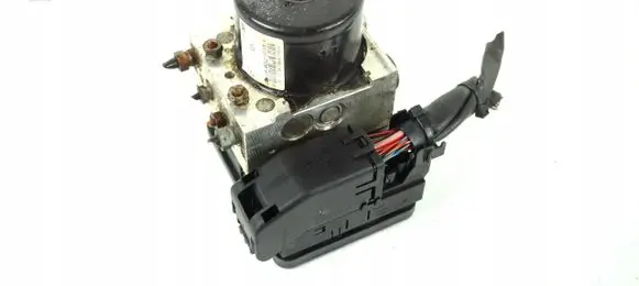 Mercedes-Benz C W204 ABS Pump A2044310612