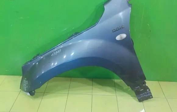 Suzuki Grand Vitara II Fender PRZOD LEWY