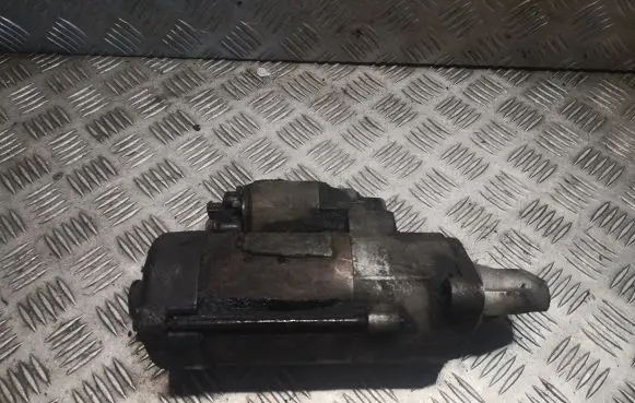 Mercedes-Benz ML W163 Starter motor 0051512501 A0051512501