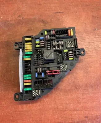 BMW X4 F26 Fuse module 1670499