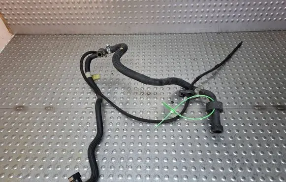 BMW 1 E81 E87 Fuel line pipe S18031064 7800669