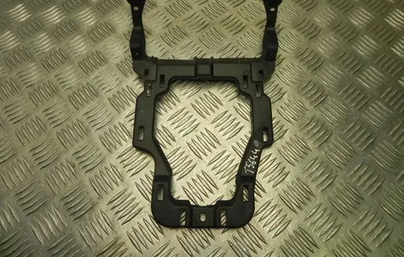 Radio/GPS head unit trim