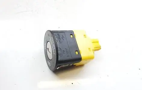 Passenger airbag on/off switch