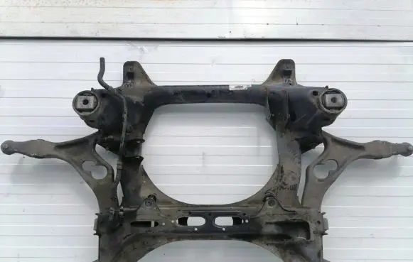 Audi Q7 4L Front subframe